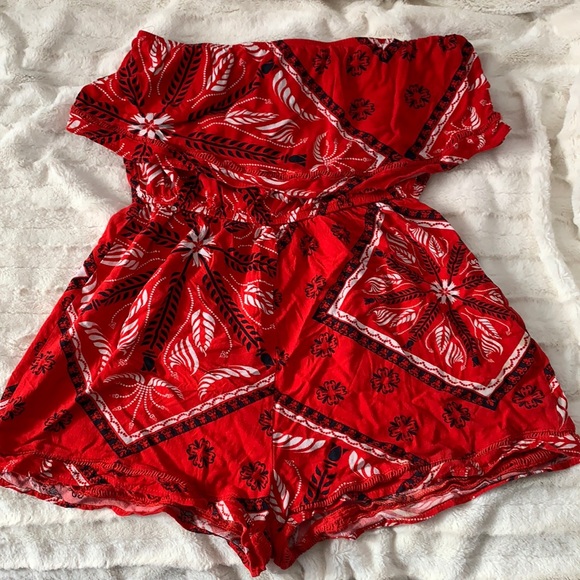 Cotton On Other - Cotton:On strapless romper